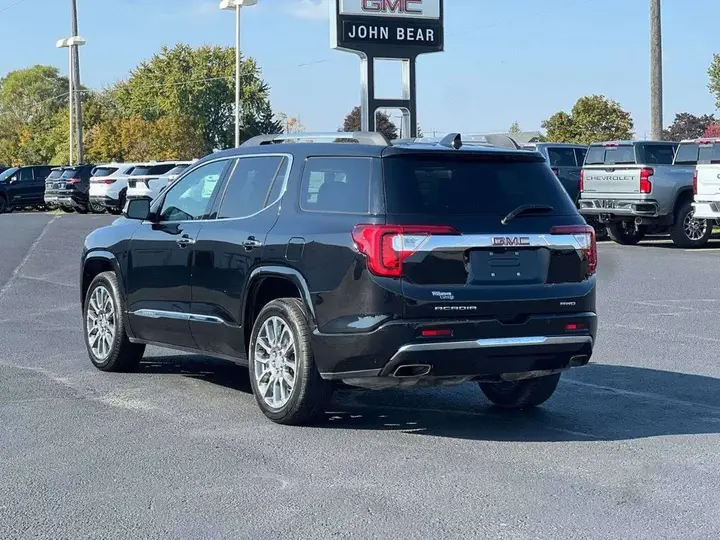 GMC Acadia 2023 photo 5