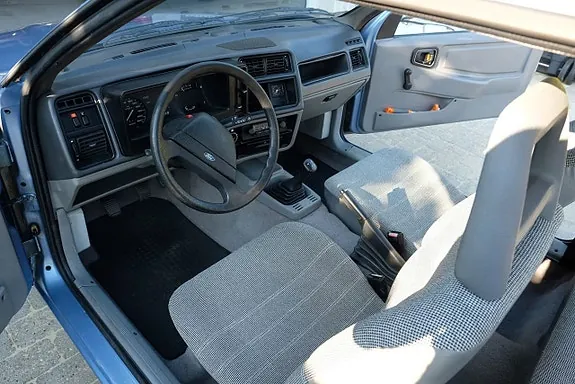 Ford Sierra 1985 photo 3