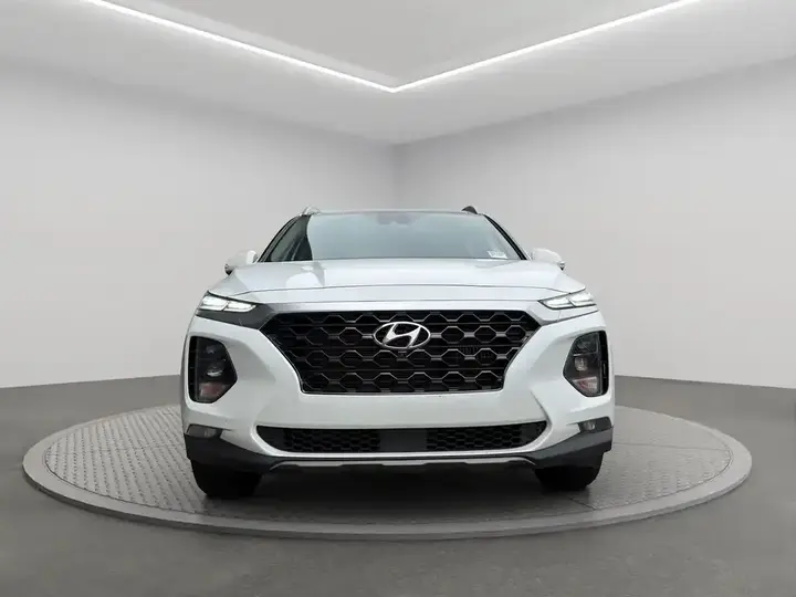 Hyundai Santa Fe 2019 photo 2