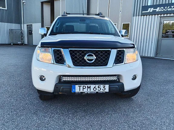 Nissan Navara 2015 photo 3
