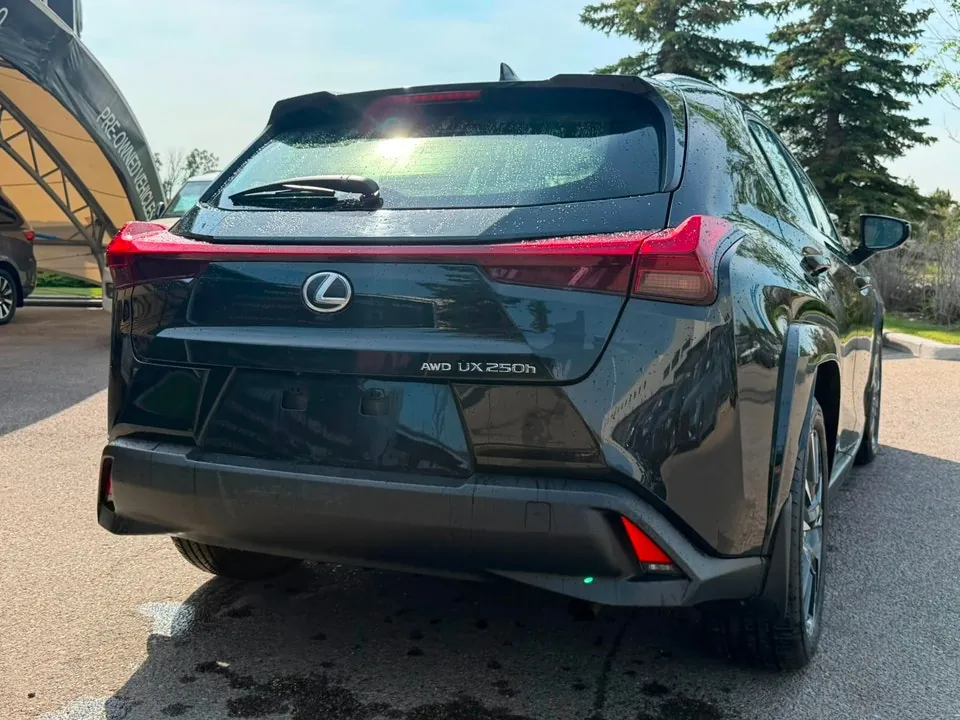 Lexus Ux 250H 2023 photo 3