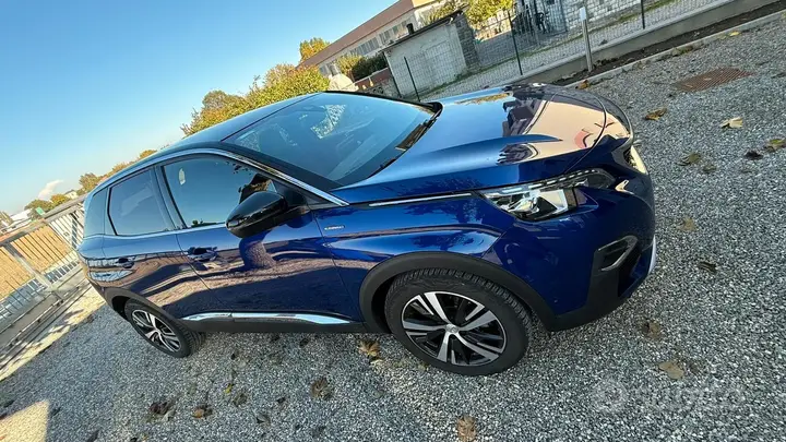 Peugeot 3008 2019 photo 2