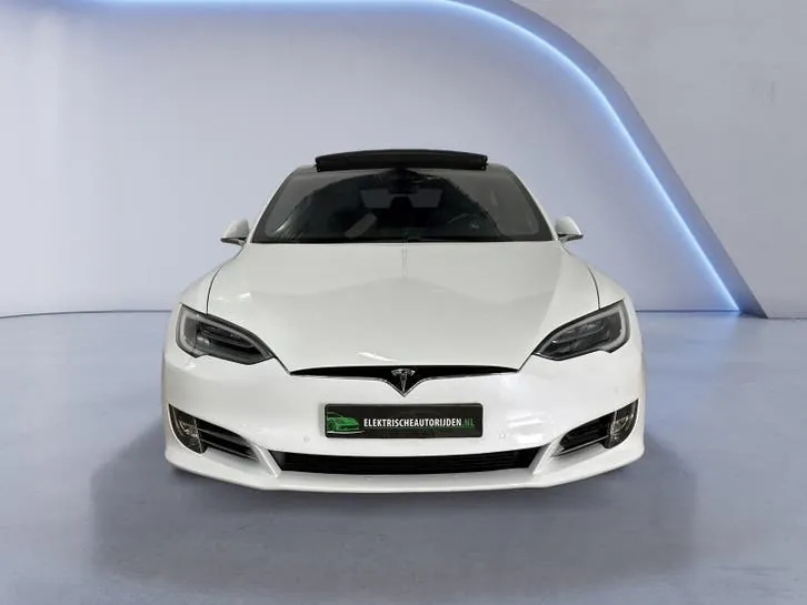 Tesla Model S 2018 photo 3