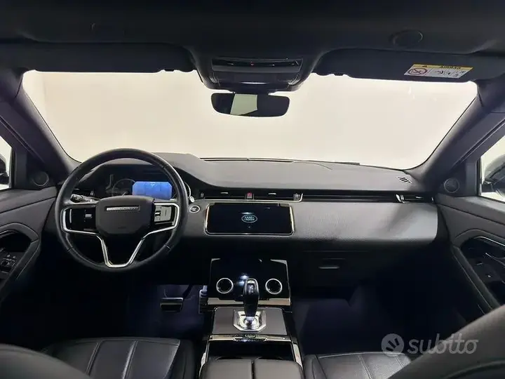 Land Rover Evoque 2022 photo 4