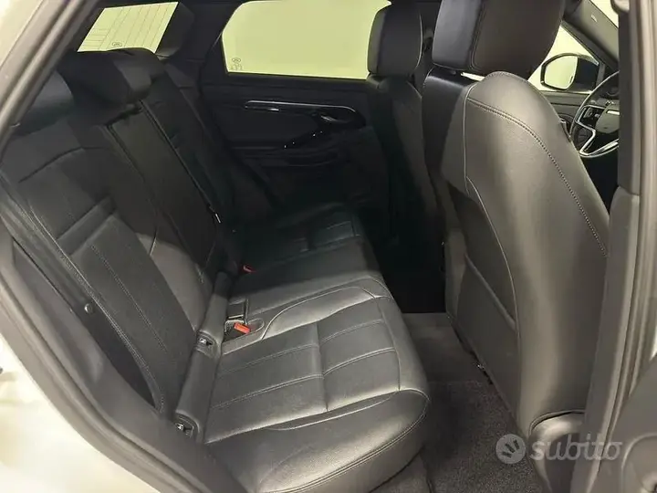 Land Rover Evoque 2022 photo 5