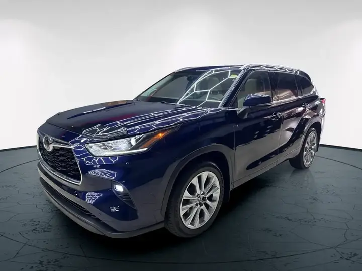 Toyota Highlander 2021 photo 3