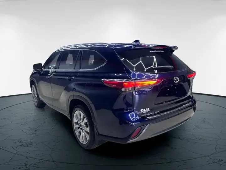 Toyota Highlander 2021 photo 4
