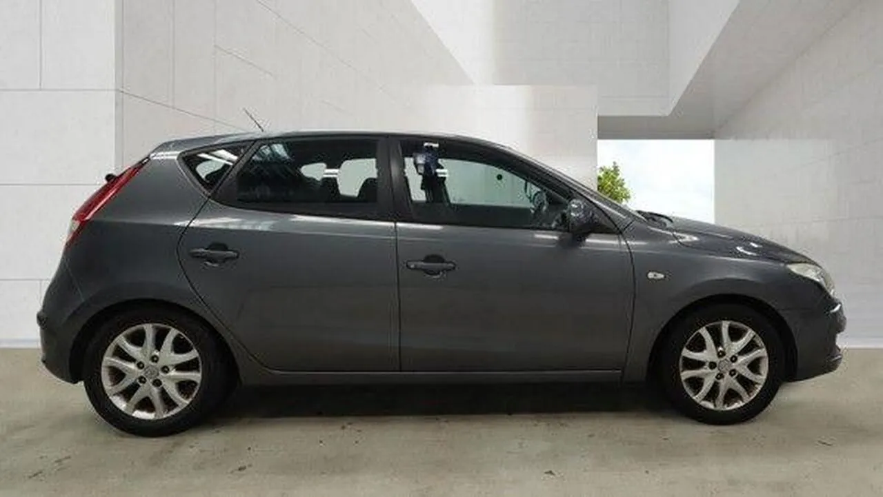 Hyundai I30 2010 photo 4