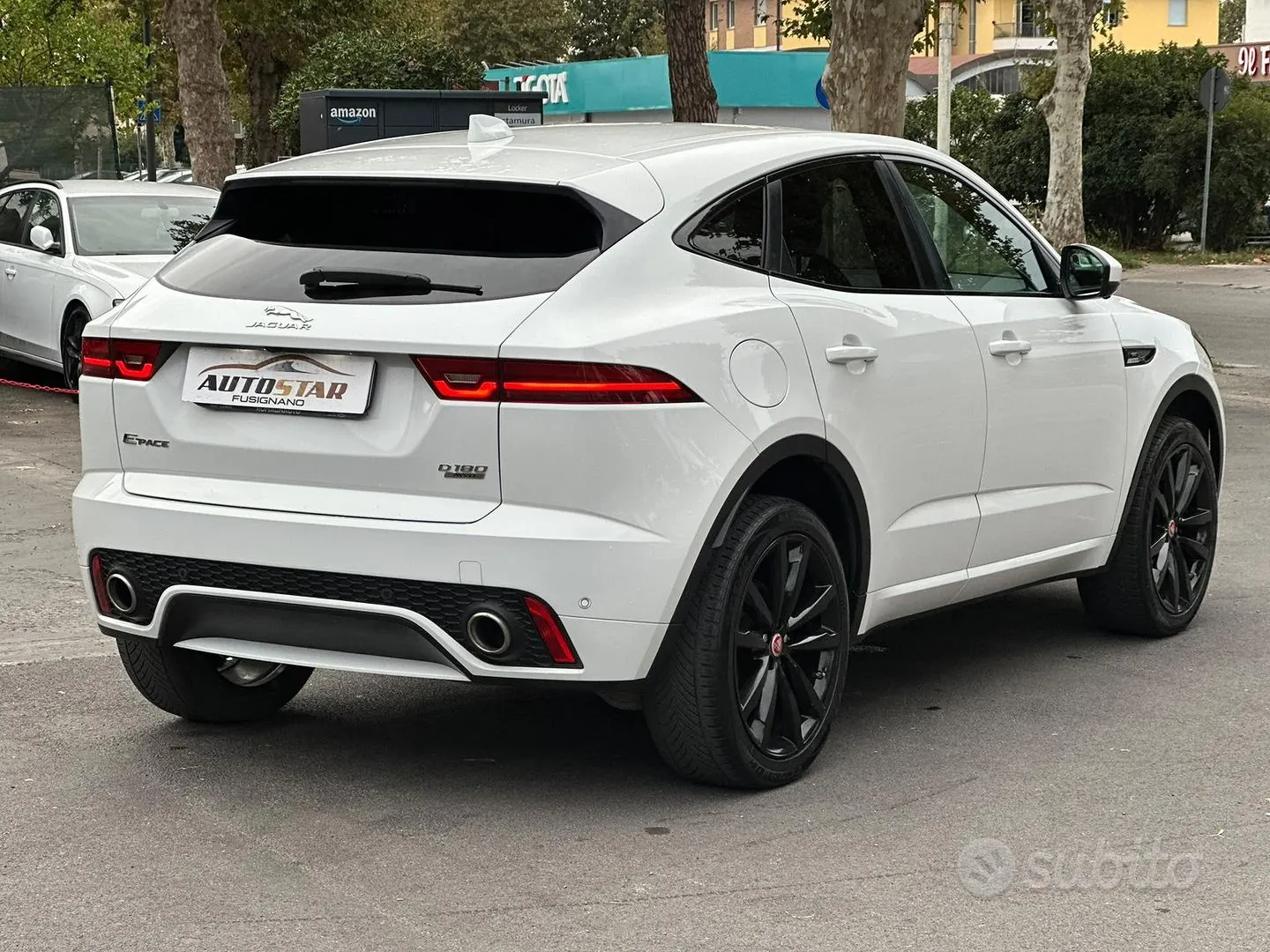 Jaguar E-Pace 2020 photo 4