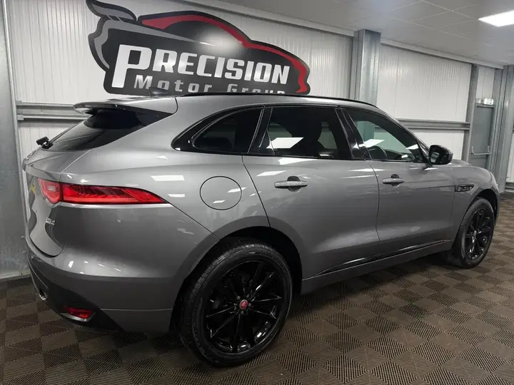 Jaguar F-Pace 2020 photo 4