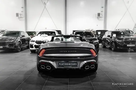 Aston Martin Vanquish 2026 photo 4