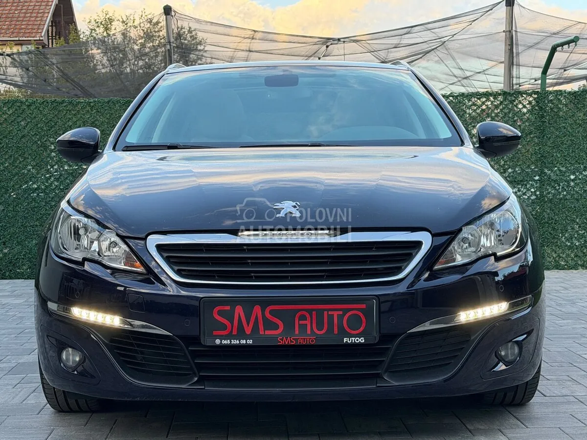 Peugeot 308 2014 photo 3