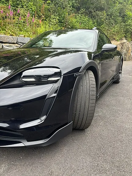 Porsche Taycan 2021 photo 4