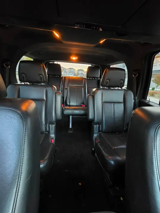 Ford Expedition 2010 photo 2