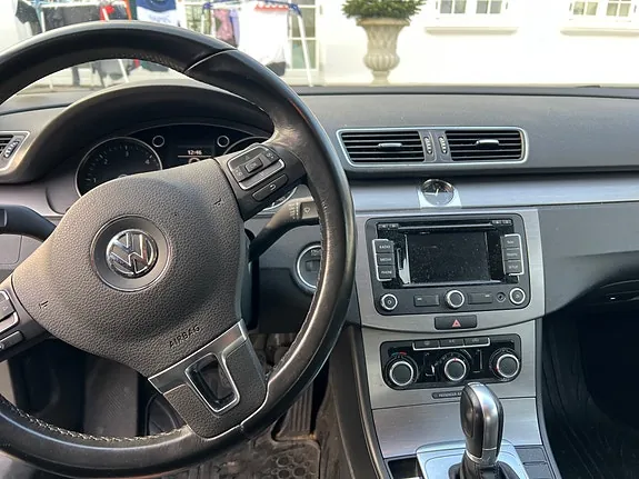 Volkswagen Passat 2014 photo 3