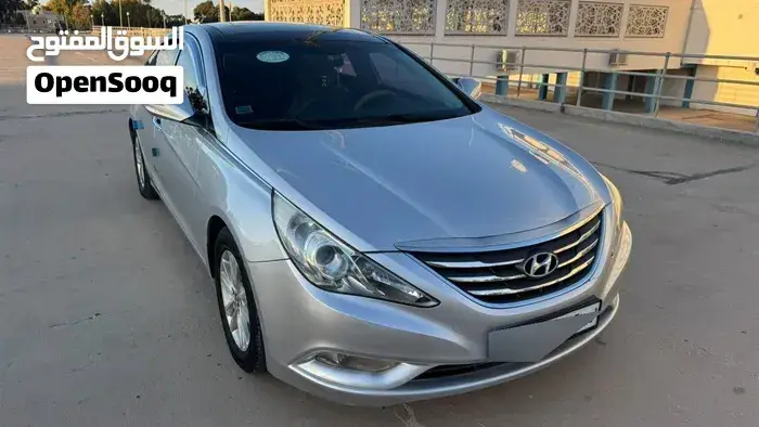 Hyundai Sonata 2012 photo 2