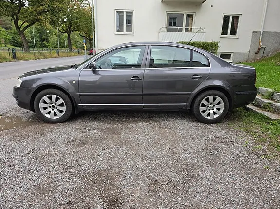 Skoda Superb 2006 photo 5