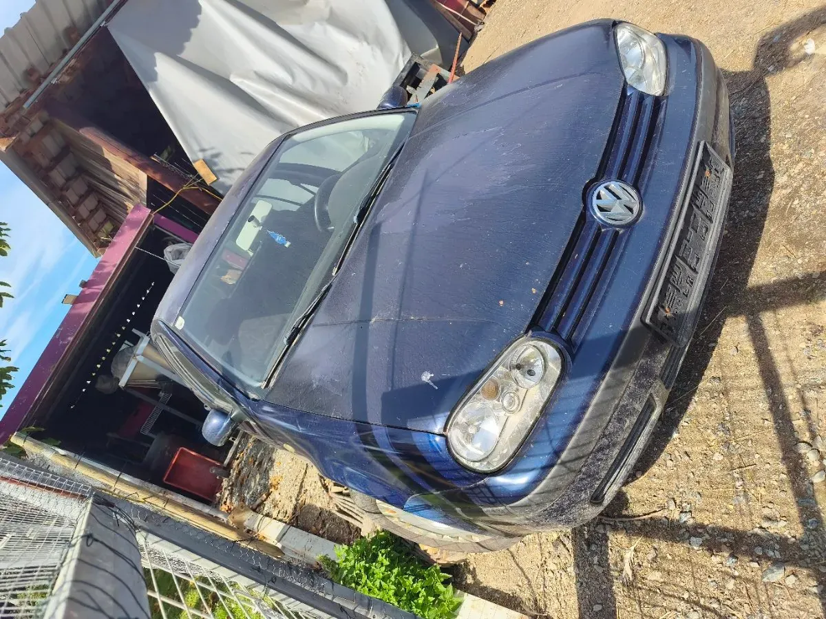 Volkswagen Golf 1999 photo 3