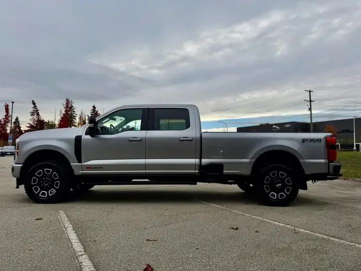 Ford F350 2024 photo 5