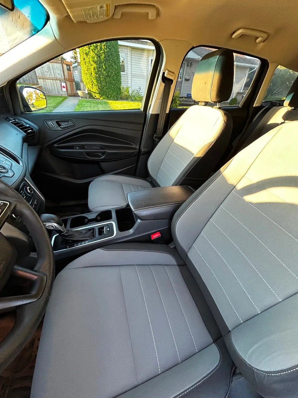 Ford Escape 2017 photo 2
