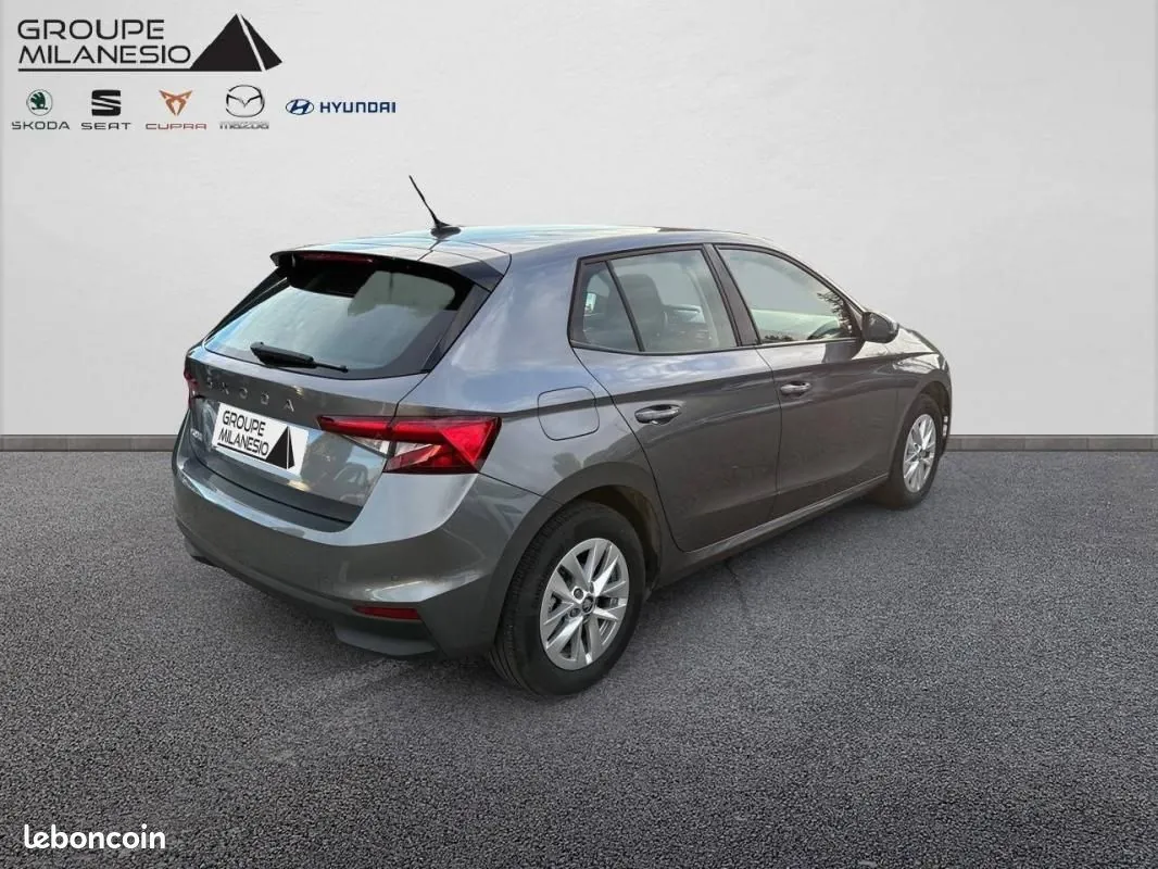 Skoda Fabia 2025 photo 2