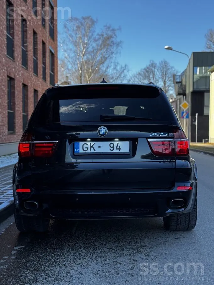 BMW X5 2010 photo 4