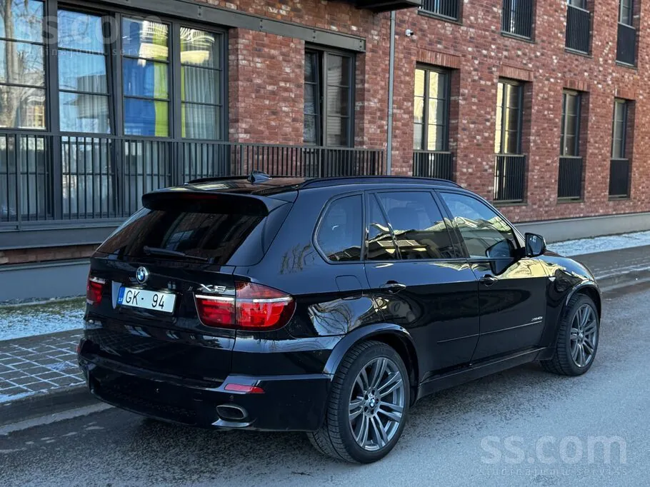 BMW X5 2010 photo 5