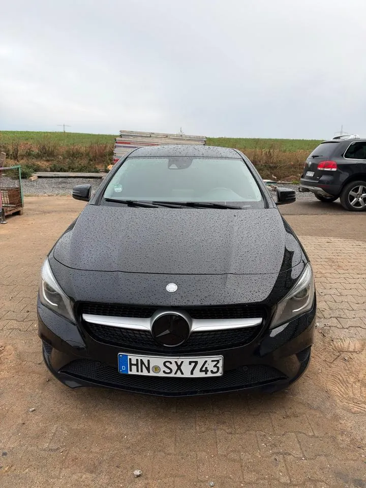 Mercedes-Benz Cla 180