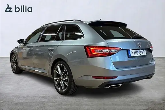 Skoda Superb 2018 photo 2