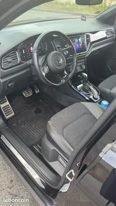 Volkswagen T-Roc 2020 photo 3