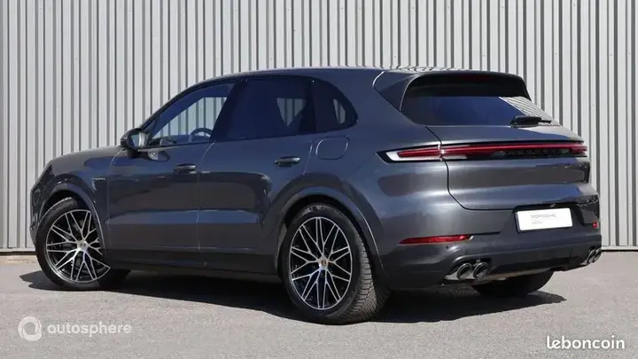 Porsche Cayenne 2023 photo 3