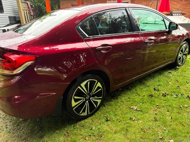 Honda Civic 2013 photo 2