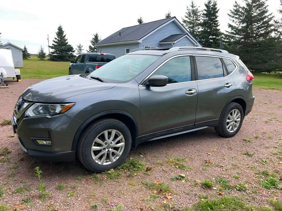 Nissan Rogue 2017 photo 2