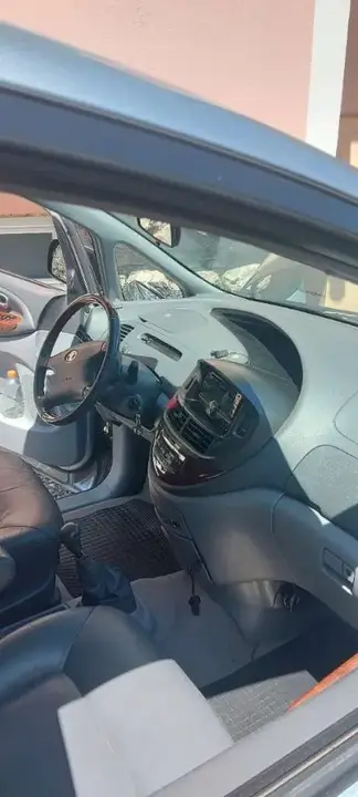 Toyota Previa 2003 photo 3