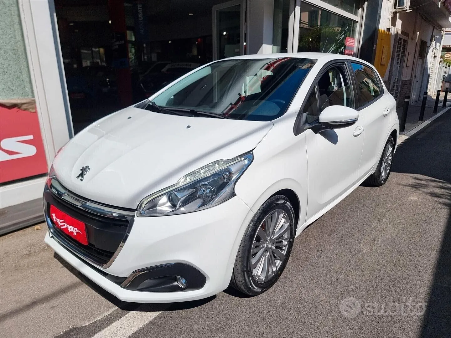 Peugeot 208 2019 photo 3