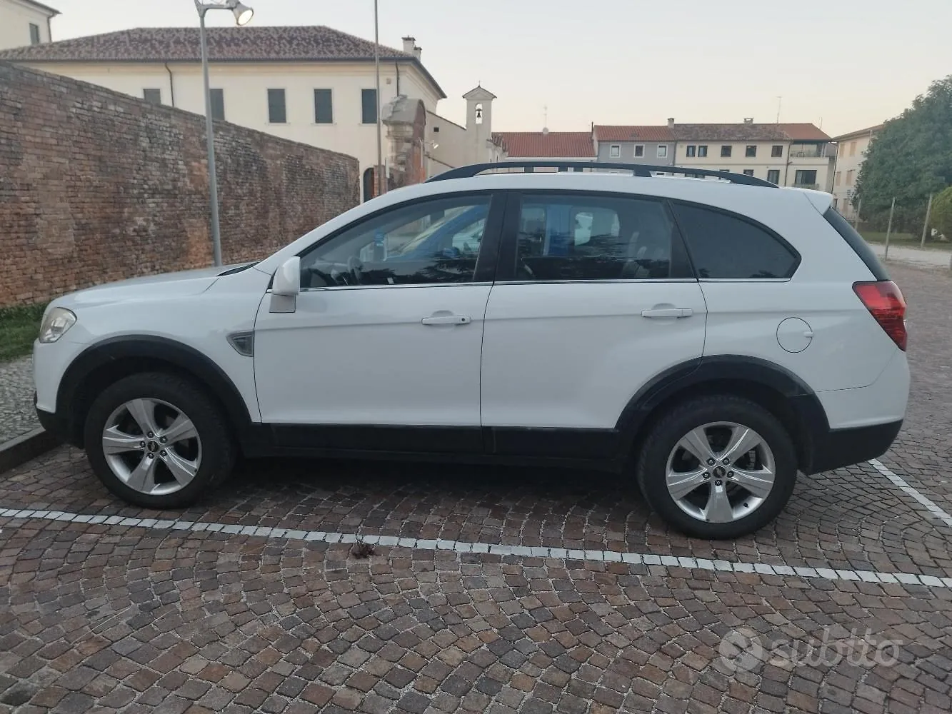Chevrolet Captiva 2010 photo 3
