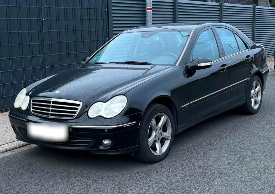 Mercedes-Benz C 180