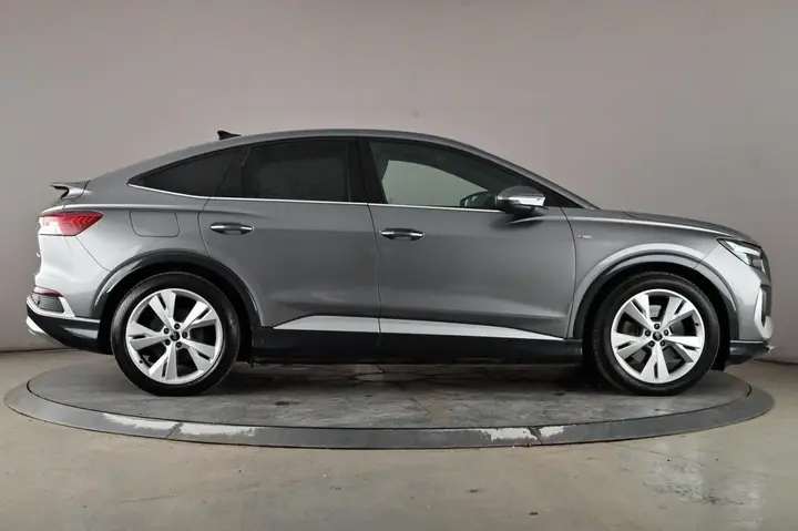 Audi Q4 E-Tron 2023 photo 3