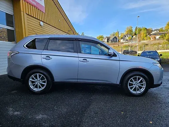 Mitsubishi Outlander 2015 photo 5