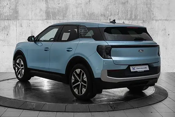 Ford Explorer 2026 photo 3