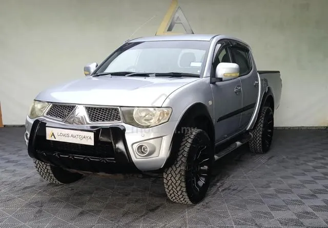 Mitsubishi Triton