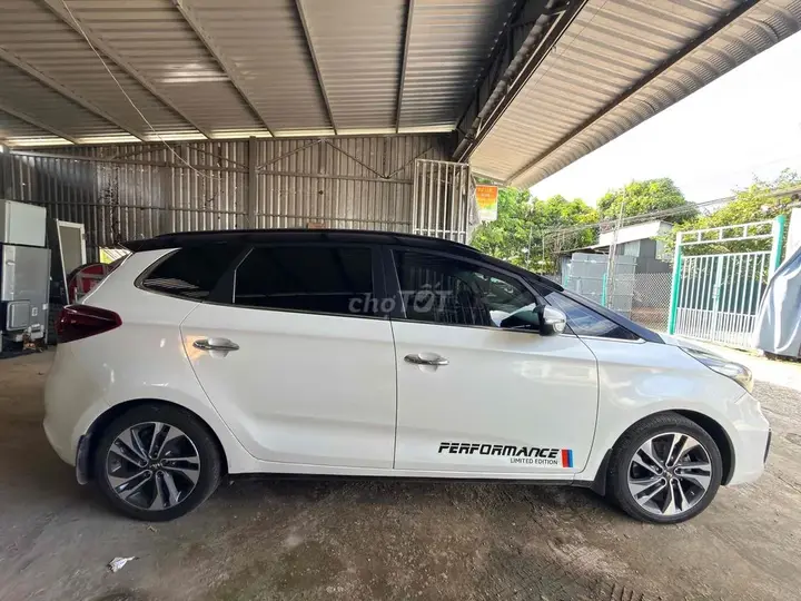 Kia Rondo 2018 photo 5