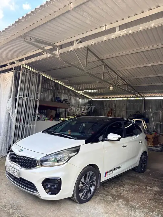 Kia Rondo 2018 photo 3