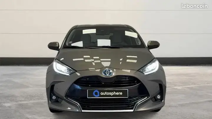 Toyota Yaris 2021 photo 2