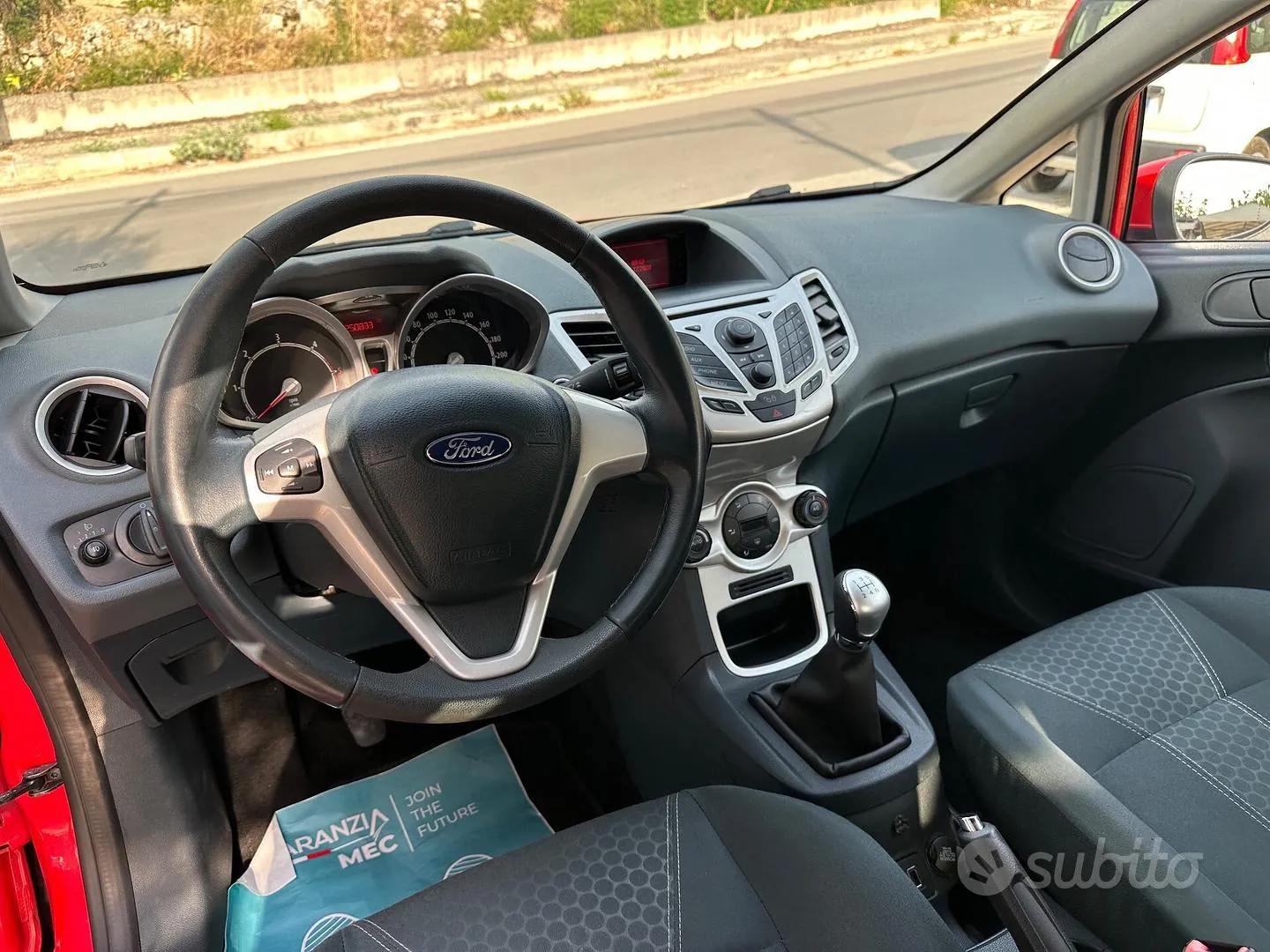 Ford Fiesta 2010 photo 5
