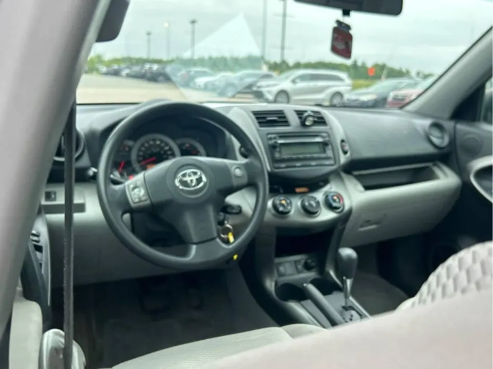 Toyota Rav4 2012 photo 5