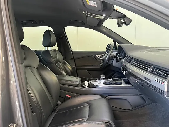 Audi Q7 2017 photo 5