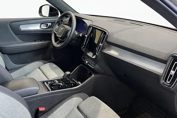 Volvo Xc40 2025 photo 4