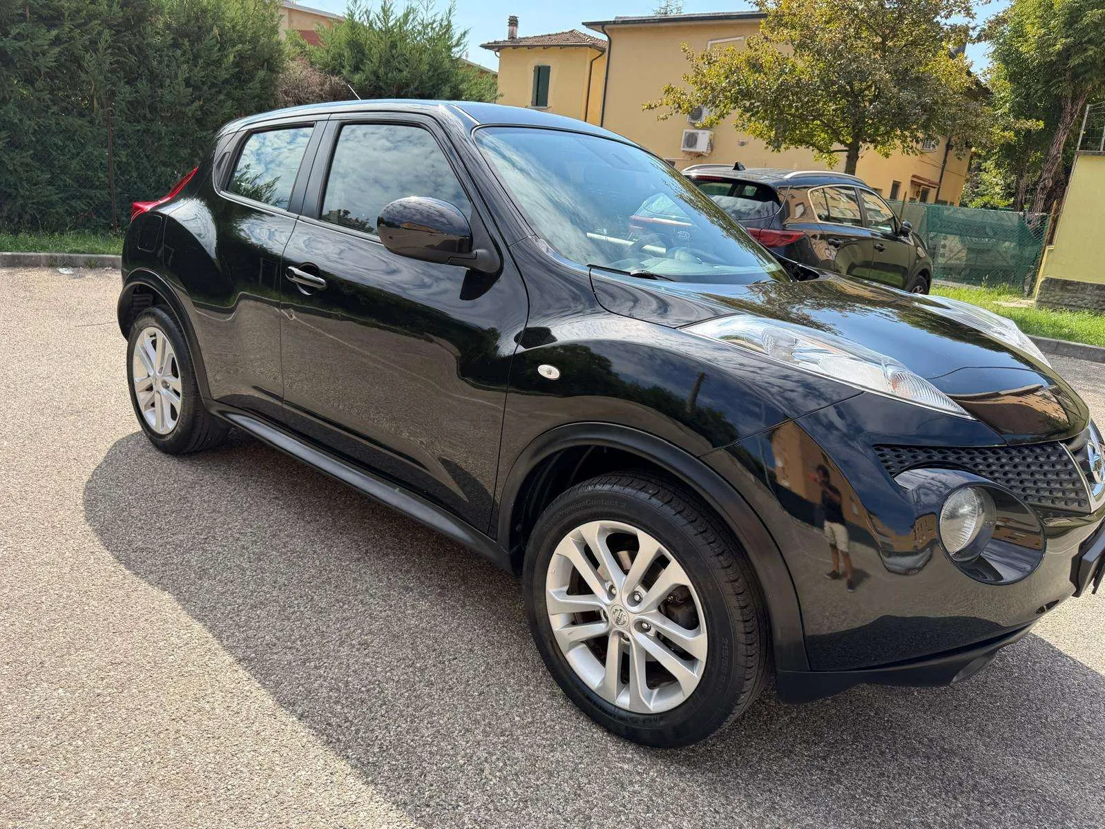 Nissan Juke 2014 photo 2