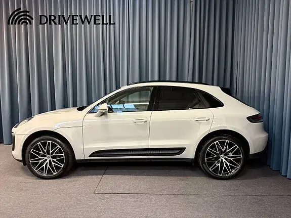 Porsche Macan S 2023 photo 2